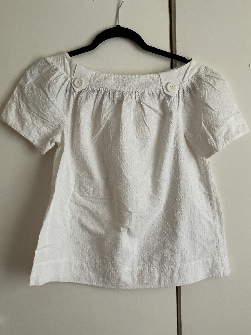 Isaac Mizrahi White Short-Sleeve Eyelet Button-Accent Top
